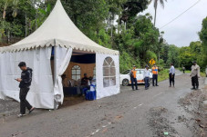 Larangan Mudik, Posko...