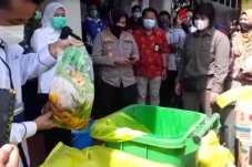 Ratusan Kilogram Makanan...