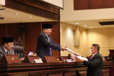 Perjuangkan Nasib Guru...