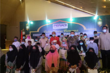 DPN Peradi Gelar Acara...