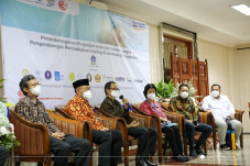 12 Kampus Kerja Sama...