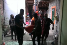 Wajah Hangus Terbakar,...