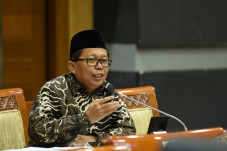 Mendag Minta Maaf soal...