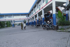 Raung Knalpot Bus dan...