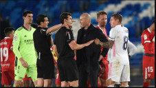 Zidane Labrak Wasit...