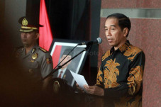 Heboh Rombongan Kendaraan...