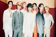 BTS Rilis Foto Teaser...