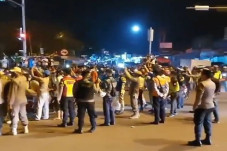 Ribuan Pemudik Jebol...
