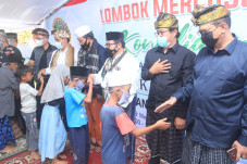 Aksi Sosial Laskar Sasak...