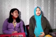 Istri Sapri Pantun akan...