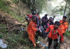 Jatuh Saat Mancing di...