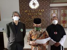 Lebaran-Kenaikan Isa...