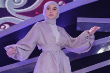 Baju Lesti Kejora Ini...