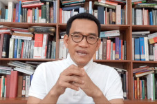 Minta Maaf, Refly Harun...