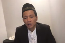 Usman Hamid: Melawan...