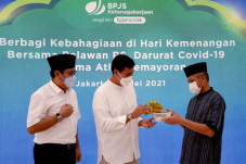 Beri Semangat Nakes,...