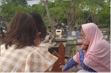 Ziarah Kubur, Tradisi...