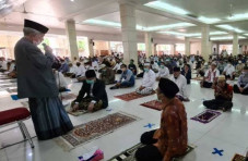 Fatmawati Rusdi Kenang...