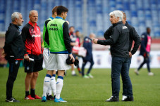 Amankan Tiket Liga Champions,...