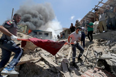 Serangan Brutal Israel...