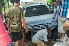 Sopir Kelelahan Minibus...
