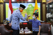 Hari Buku Nasional,...