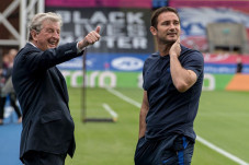 Roy Hodgson Tinggalkan...