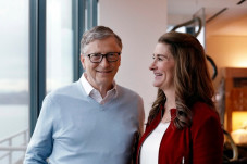 Bill Gates Selingkuh...