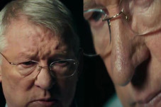 Sir Alex Ferguson Meregang...