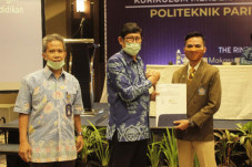 Poltekpar Makassar Susun...