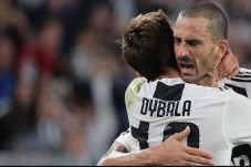 Bonucci Absen, Dybala...