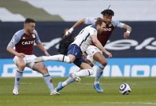 Tottenham Hotspur Tersungkur...