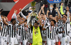 Juventus Kampiun Coppa...