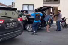 Pembakaran Mapolsek...