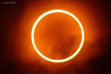 Super Blood Moon Menyapa,...