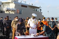 TNI AL Kerahkan 2 KRI...