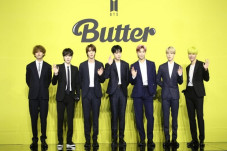 Baru Dirilis, Single...