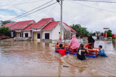 Dinas PU Makassar dan...