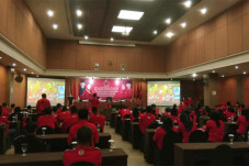 Hamka Hak Buka Raker...