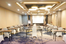 Mercure Makassar Tawarkan...