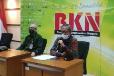 24 Pegawai KPK yang...