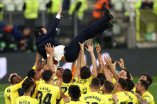 Sah, Unai Emery Raja...