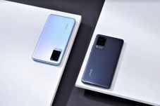 Telkomsel Hadirkan 5G,...
