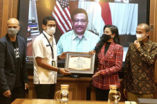 Sandiaga Uno Dukung...