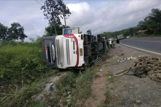 Kecelakaan Bus di Jalintim...
