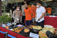 Polres Metro Jakarta...