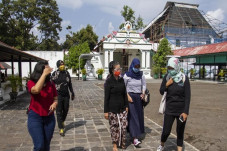 Misteri Batu Meteor...