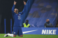 Dua Final Beruntun Bersama...