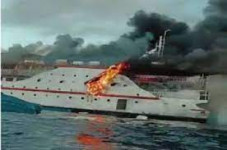 Kapal KM Karya Indah...