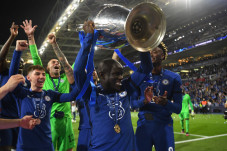 Bantu Chelsea Juara...